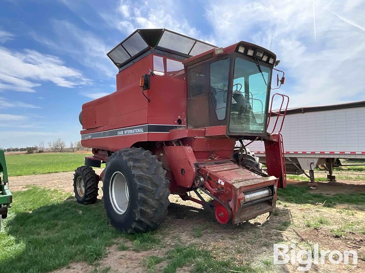 1990-case-ih-1680-image-3