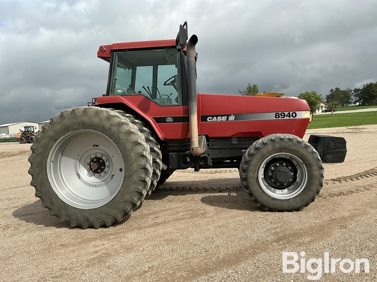 case-ih-8940-image-4