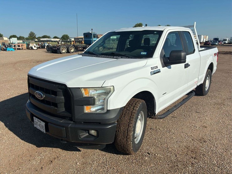 2015-ford-f150-lariat-image-1