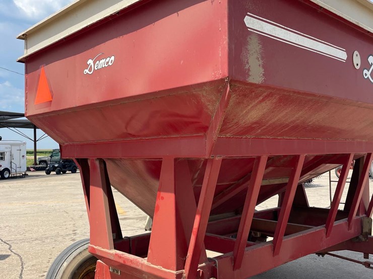 demco-325-image-7