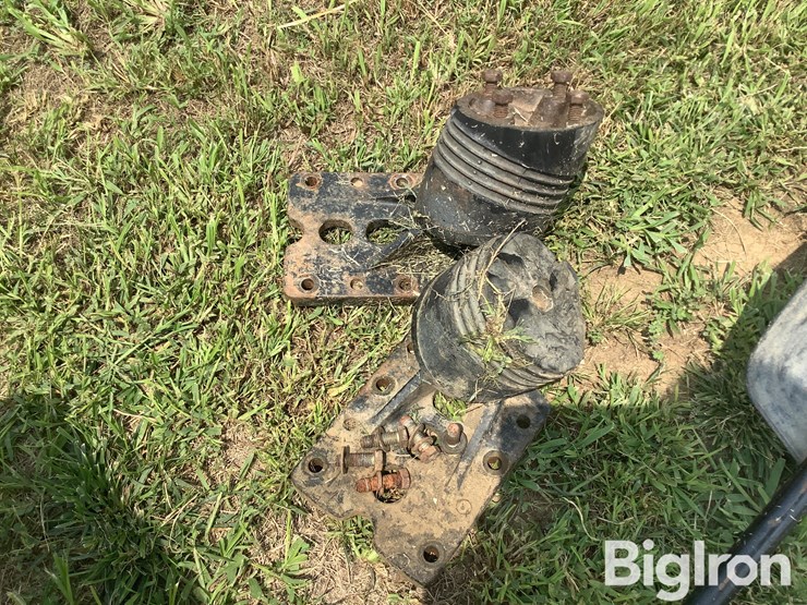 john-deere-8300-image-11