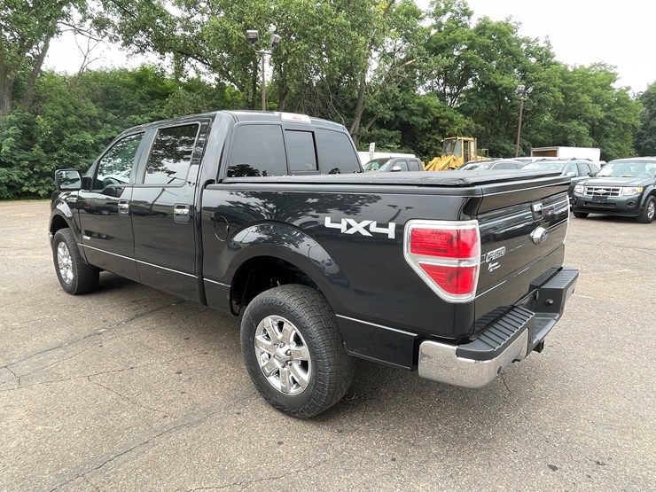 2013-ford-f150-xlt-image-3