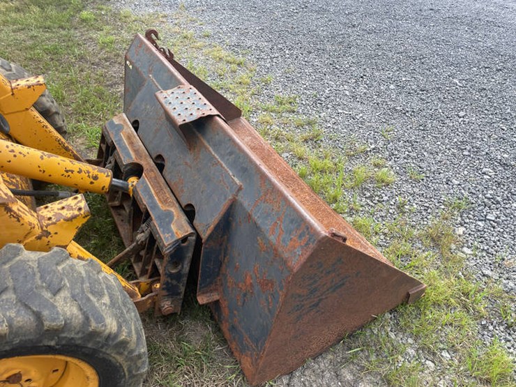 john-deere-570-image-4