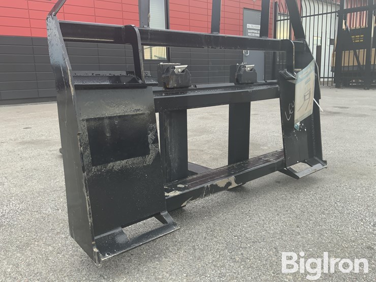 agt-saii00-48"-skid-steer-pallet-forks-&-mast-assembly-image-10