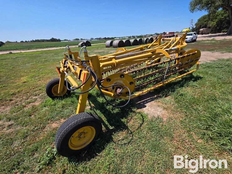 2013-vermeer-r2300-image-5