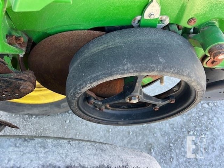 2009-john-deere-1770nt-image-53