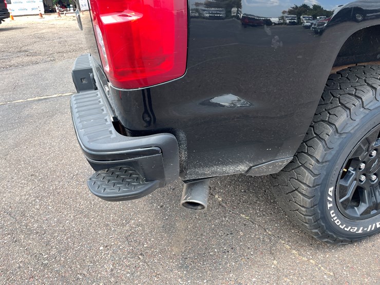 2018-chevrolet-silverado-1500-z71-image-19