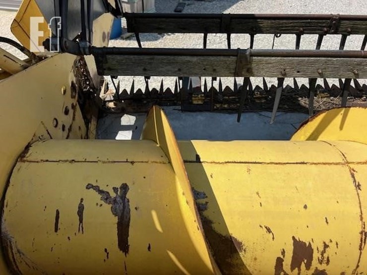 new-holland-tr85-image-77