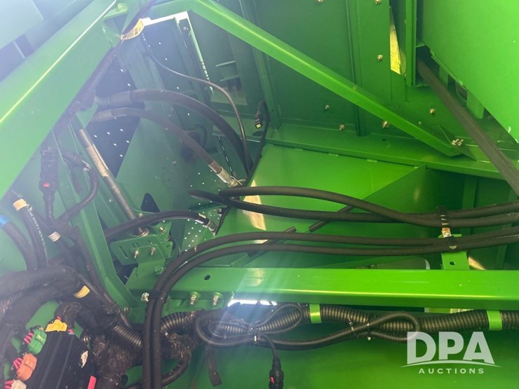 2013-john-deere-s670-image-52