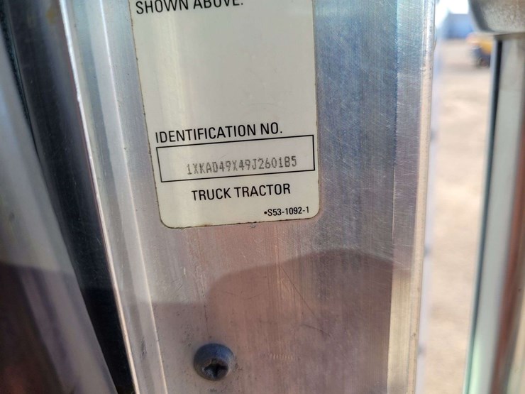 2009-kenworth-t600-image-13