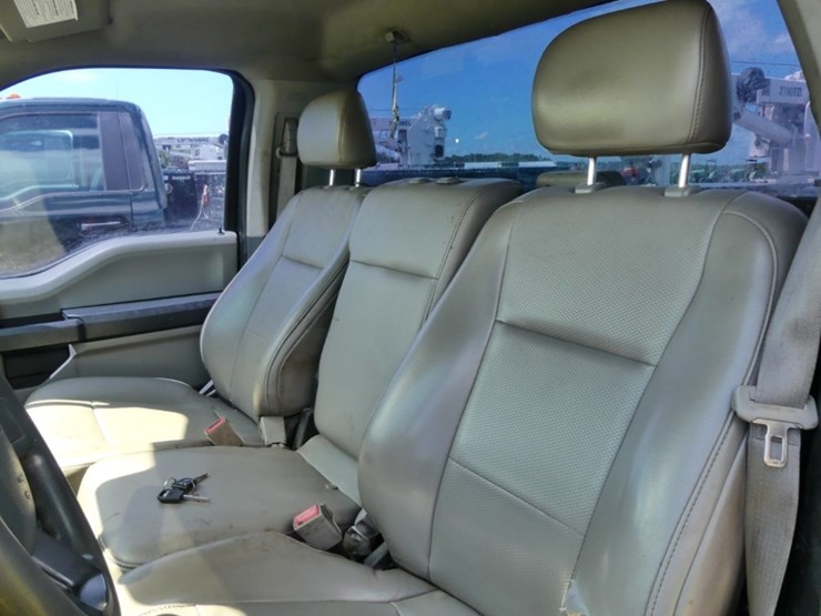 2019-ford-f350-xl-image-12