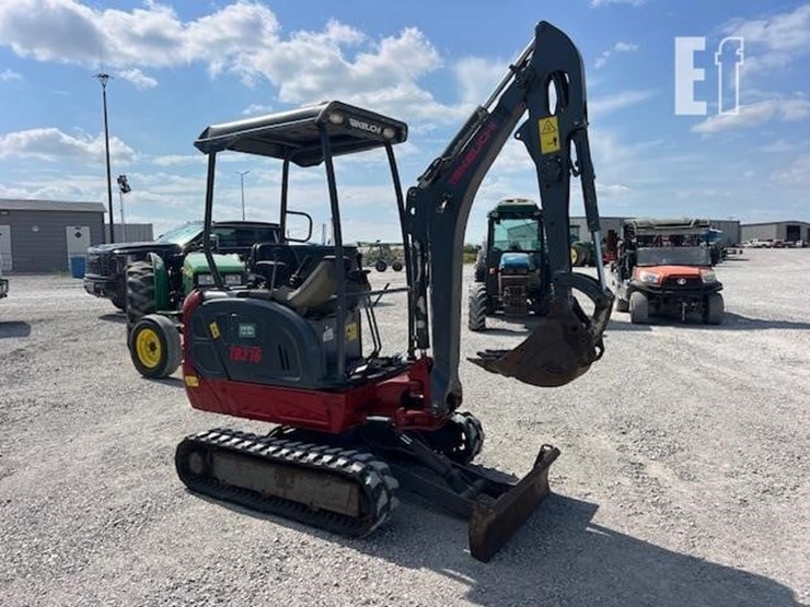 takeuchi-tb216-image-1