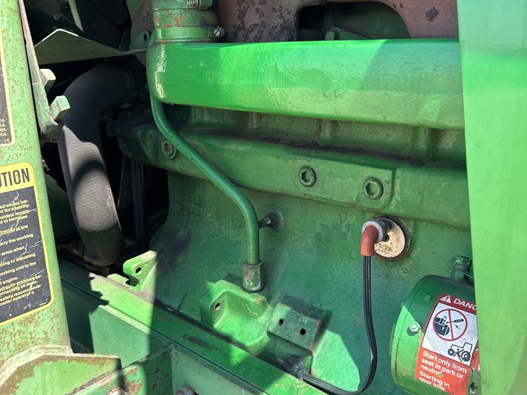 john-deere-4320-image-12