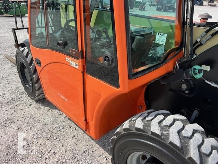 2018-jlg-g5-18a-image-26