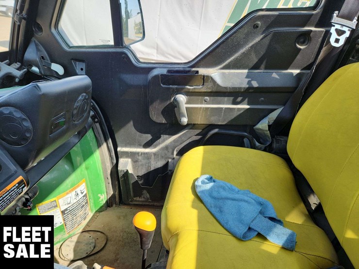 2015-john-deere-gator-image-12