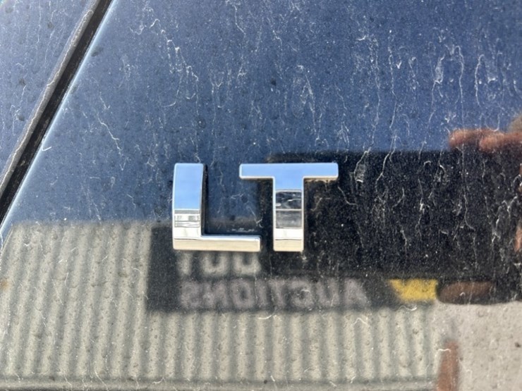 2012-chevrolet-tahoe-lt-image-14