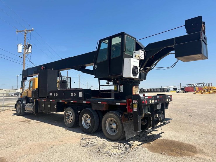 2013-kenworth-t800-image-4