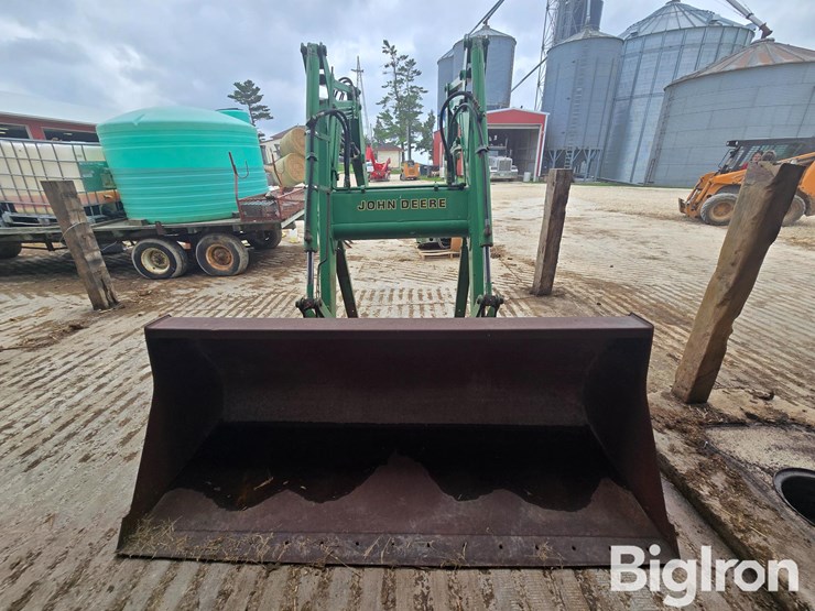 john-deere-740-image-2