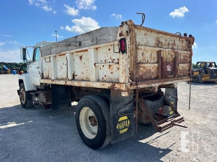 1987-ford-9000-image-6