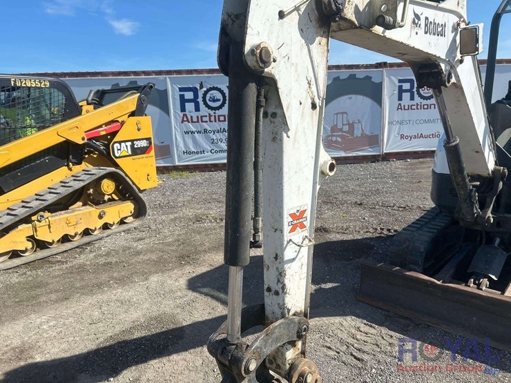 2016-bobcat-e32i-image-17