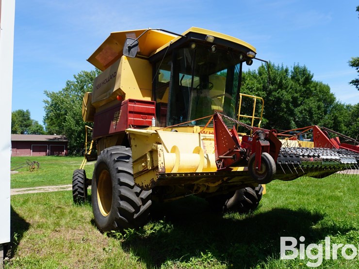 1992-new-holland-tr86-image-3