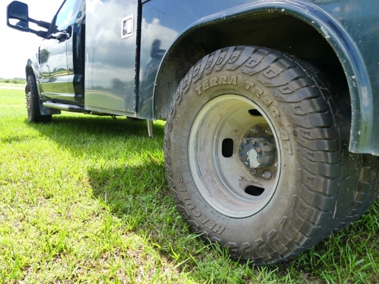 2019-ford-f350-xl-image-5