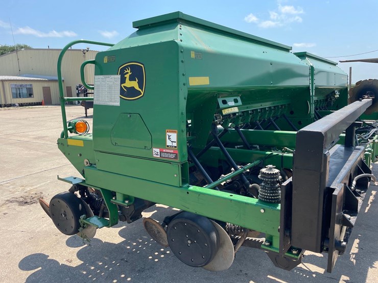 john-deere-1590-image-20