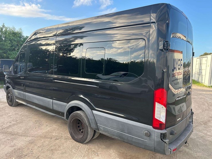 2015-ford-transit-image-4