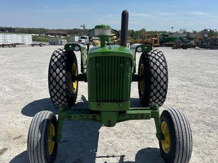 1963-john-deere-2010-image-9