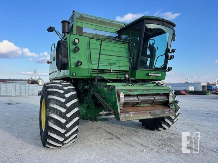 1988-john-deere-8820-titan-ii-image-10