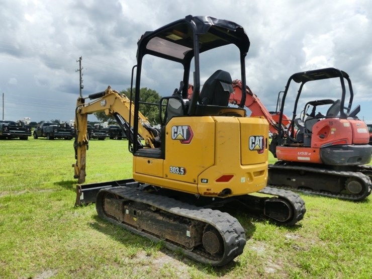 caterpillar-303.5-image-3