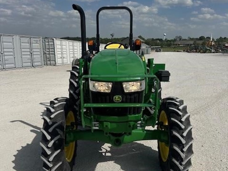 2023-john-deere-5050e-image-10