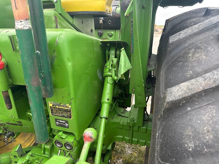 1969-john-deere-3020-image-22