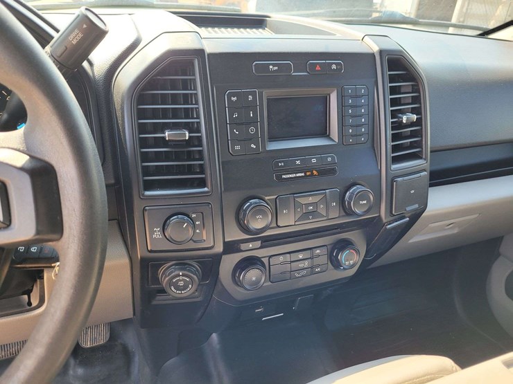 2018-ford-f150-xl-image-10