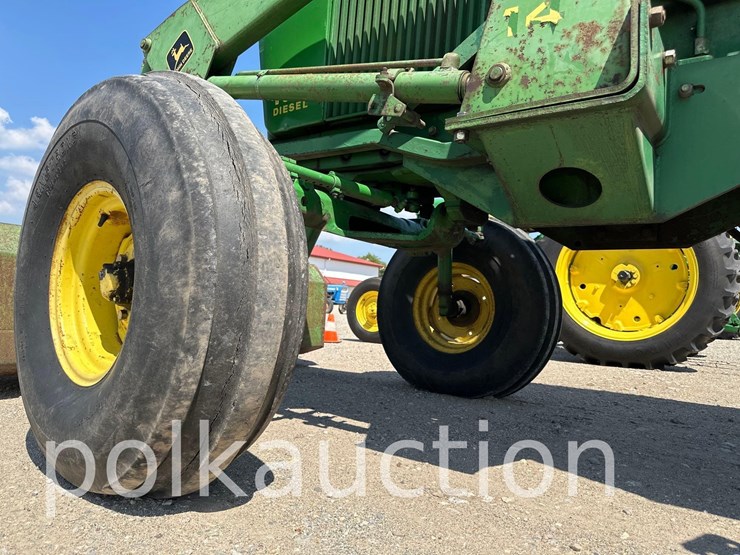 john-deere-4320-image-13