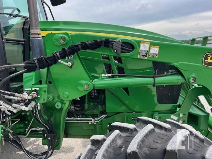 john-deere-6105d-image-20
