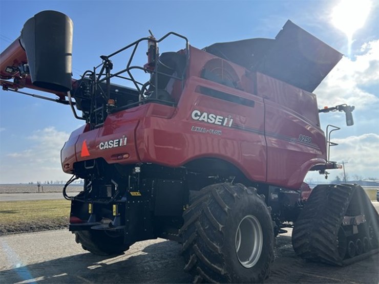 2022-case-ih-8250-image-7