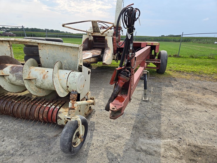 hesston-7160-image-5