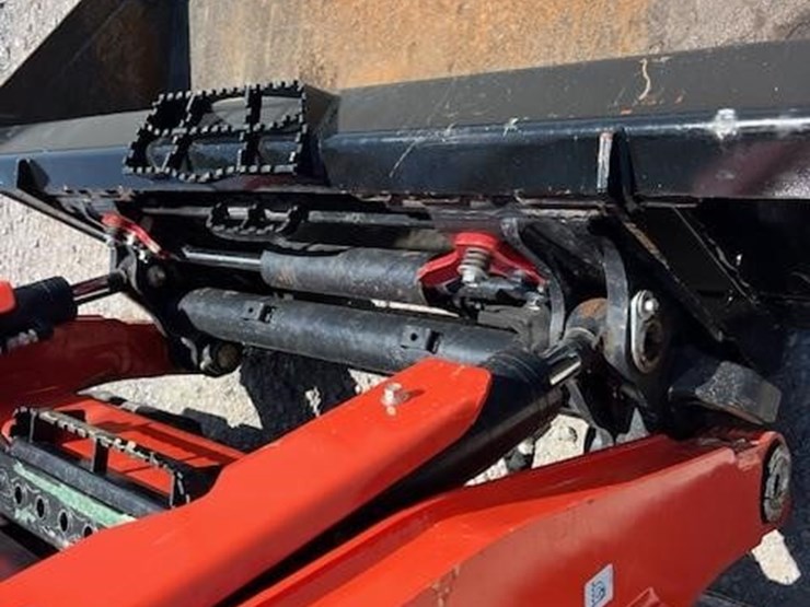 2024-kubota-svl75-3-image-28