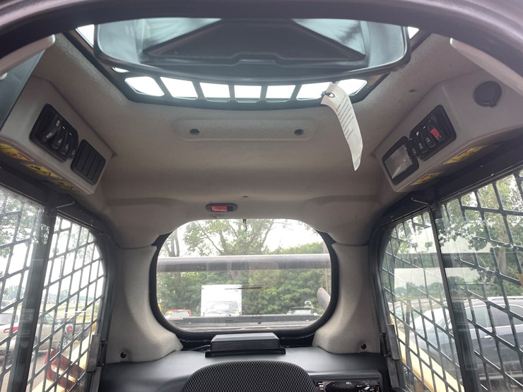 2019-caterpillar-259d3-image-35
