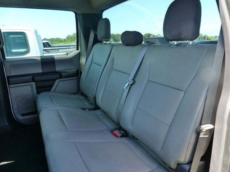 2019-ford-f250-xl-image-12