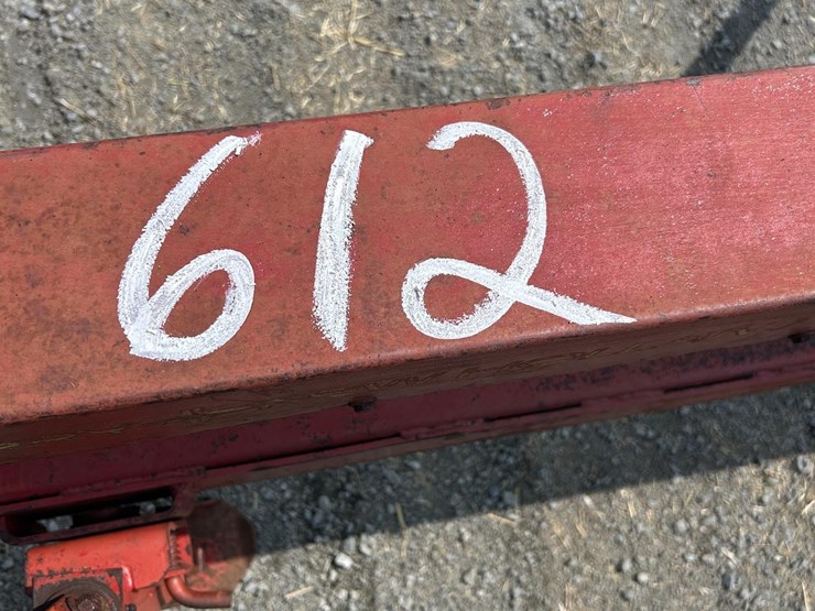 new-holland-890-image-9