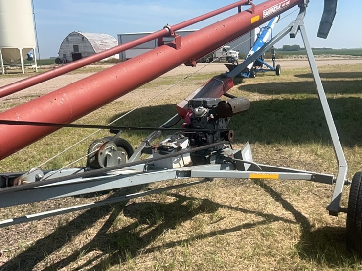 sakundiak-model-hd-7–1200-grain-auger-with-gx-620-v-twin-honda-with-the-electric-start-image-14