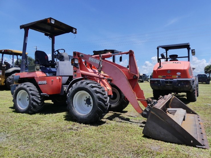 kubota-r520s-image-1