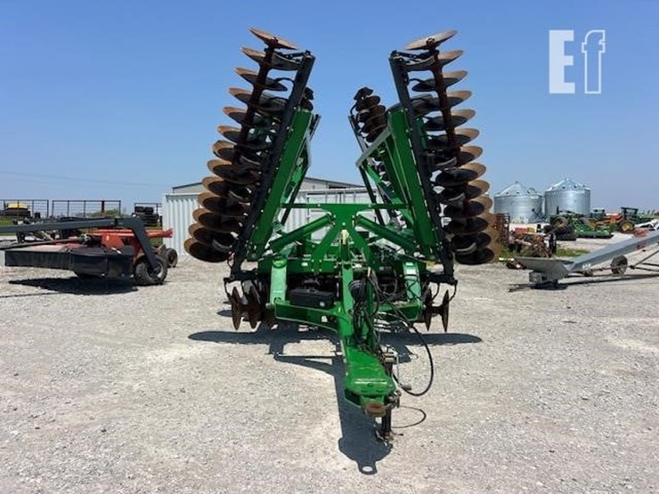 2014-john-deere-2623-image-10