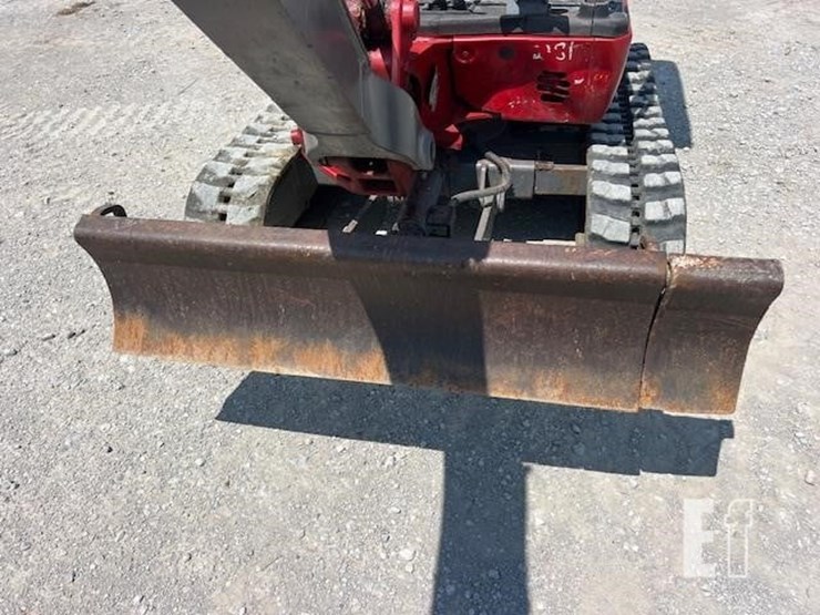 takeuchi-tb216-image-11