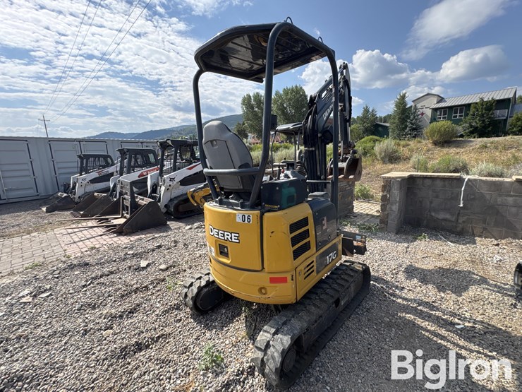 2020-deere-17g-image-5