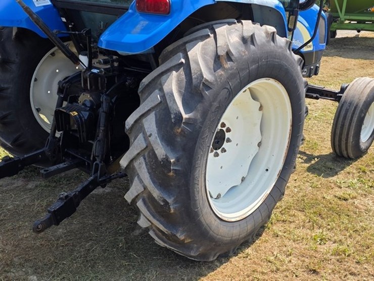 new-holland-t5060-image-17