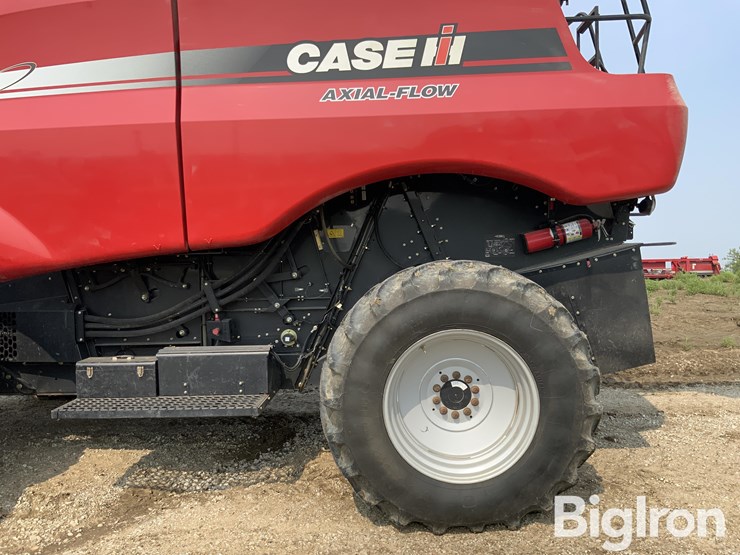 2011-case-ih-5088-image-13