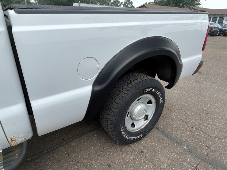 2008-ford-f350-xl-image-22